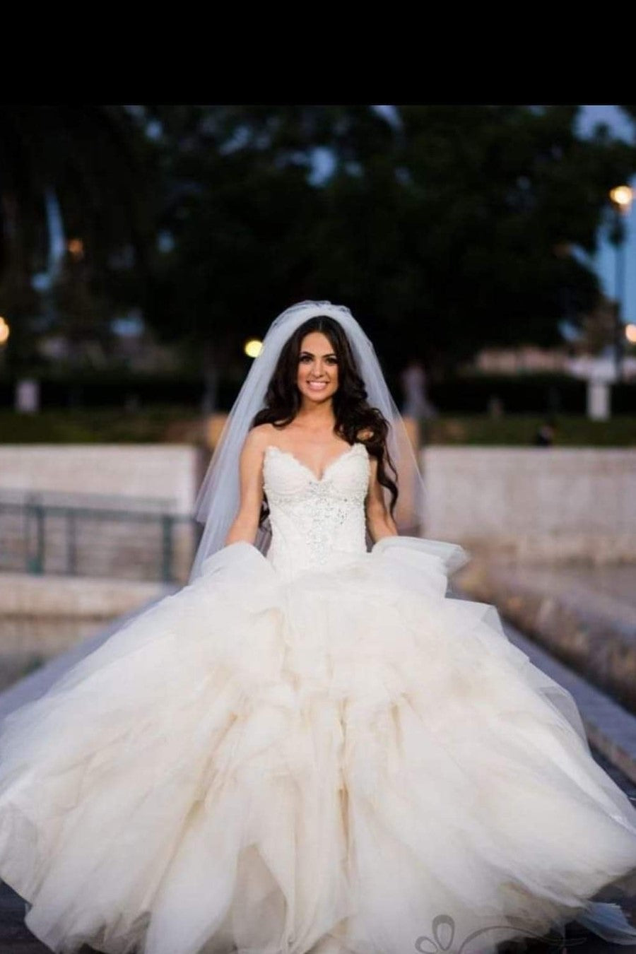tulle-ruffles-wedding-dress-ball-gown-with-lace-sweetheart-bodice