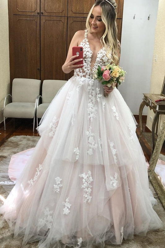 Two Layers Tulle Skirt Wedding Gowns with Lace V-neckline