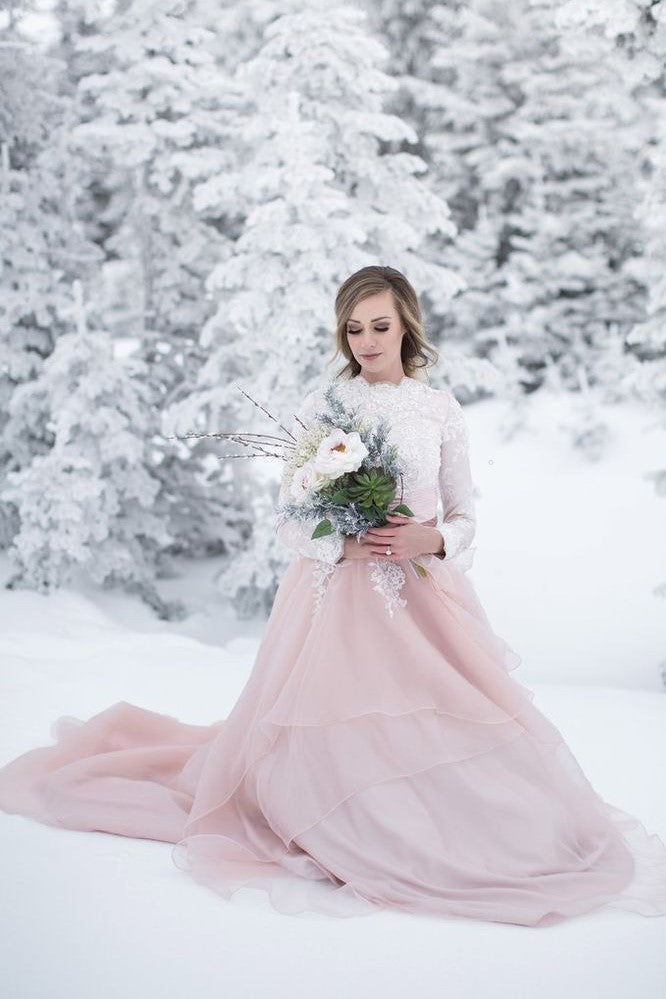 two-tone-winter-bridal-gown-with-long-sleeves