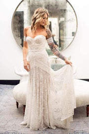 unique-lace-sheath-wedding-gown-with-strapless-neckline-1