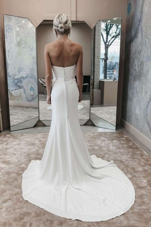 v-cut-strapless-sheath-bridal-gown-with-lace-bodice-1