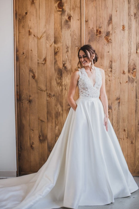 v-neck-a-line-lace-satin-wedding-dress-with-pockets