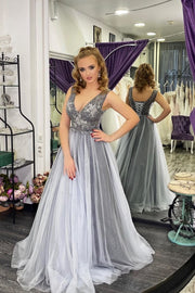 v-neck-beaded-gray-prom-gown-with-long-tulle-skirt