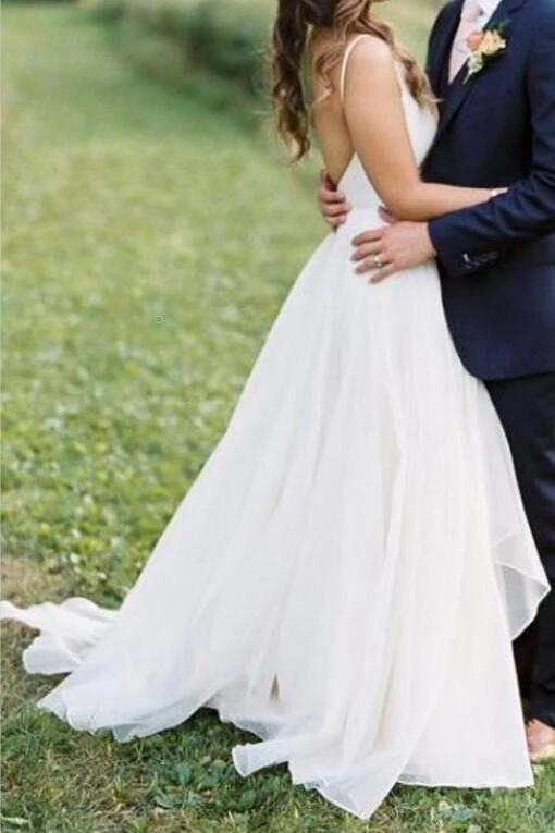 v-neckline-simple-boho-beach-wedding-dress-organza-3