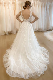 v-neckline-tulle-bridal-gown-with-lace-bodice-1