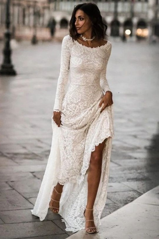 vintage-lace-long-sleeve-wedding-dress-with-u-back