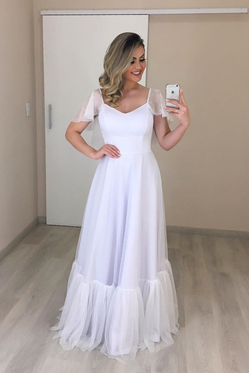 white-boho-wedding-dress-with-flounced-sleeves-tulle-skirt