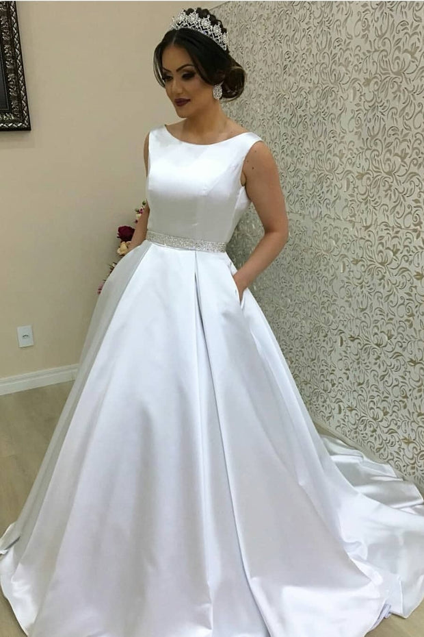 white-satin-wedding-gown-style-with-modern-pockets