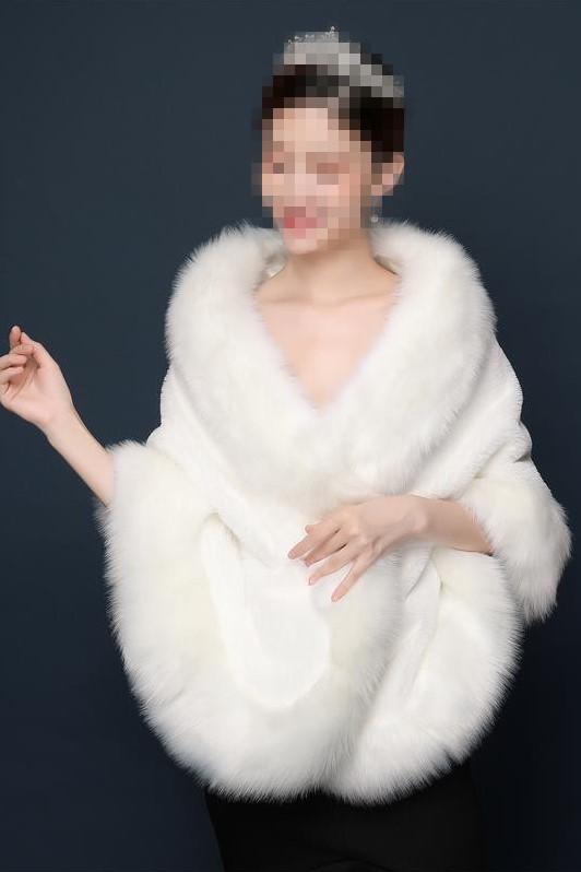 winter-wedding-coat-bridal-shrug-fur-jacket-wrap