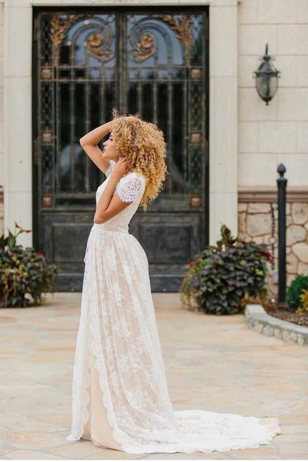 women-modest-bride-dresses-with-lace-sleeves-1